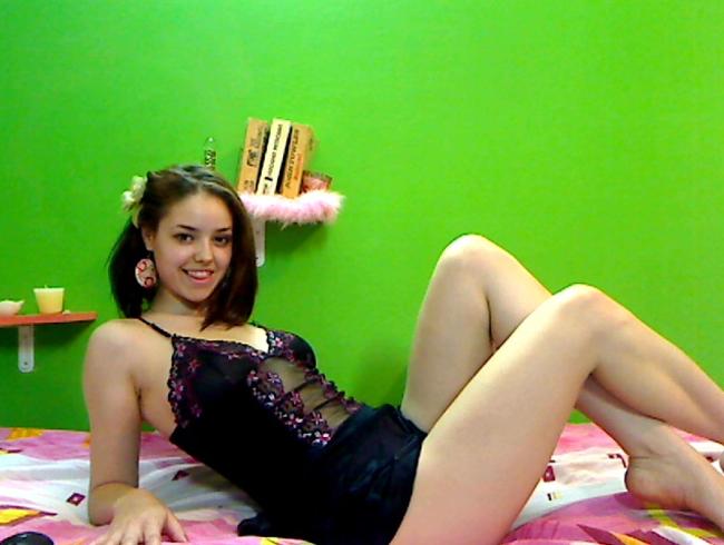 i like to dance in front of webcam