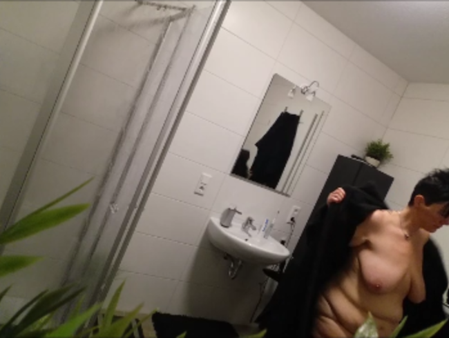 Im Badezimmer gefilmt worden